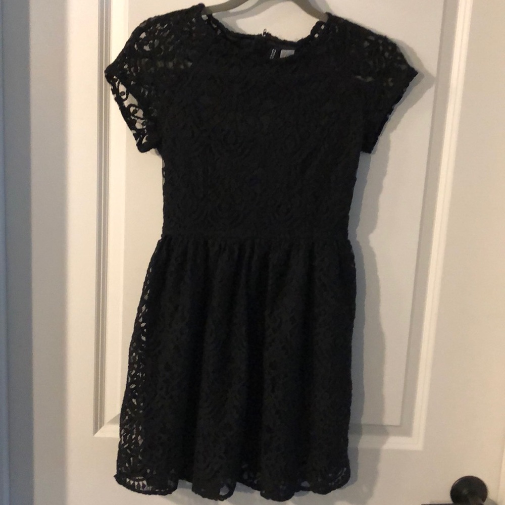H&M black babydoll dress
